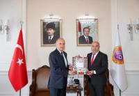 Azerbaycan Kars Başkonsolusu Guliyev, Vali Erol’u Ziyaret Etti